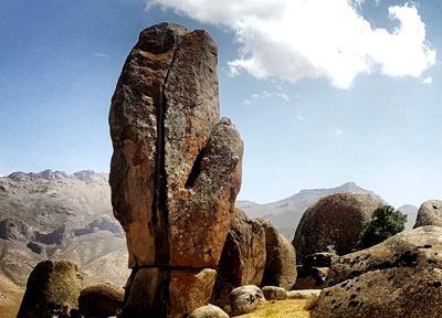 روستای خورنج در پیرانشهر، سرزمین سنگ های افسانه ای