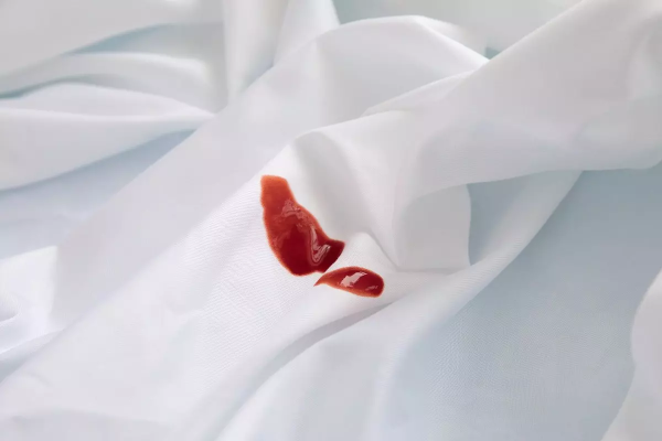 برترین روش ها برای پاک کردن لکه خون از روی سطوح مختلف