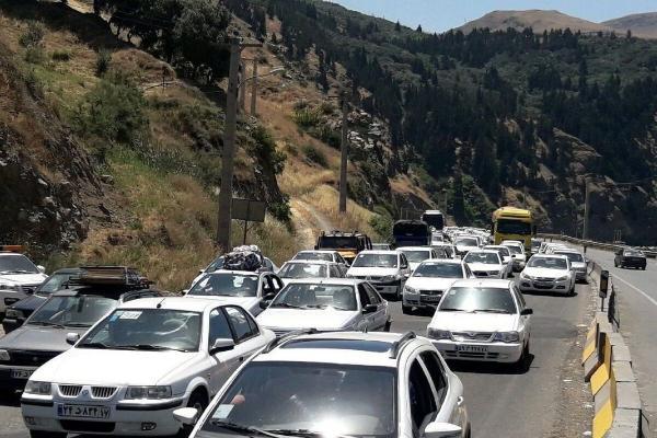 ترافیک سنگین در همه محور های شمال ، کندوان و آزادراه تهران ـ شمال یک طرفه شد